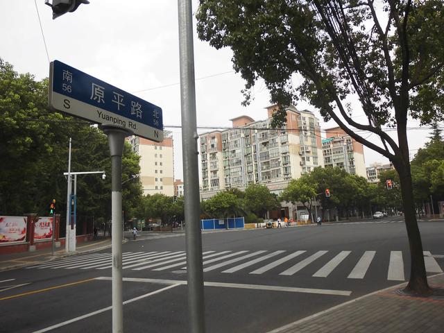 这里有美丽如画的校园风光,原平路学校