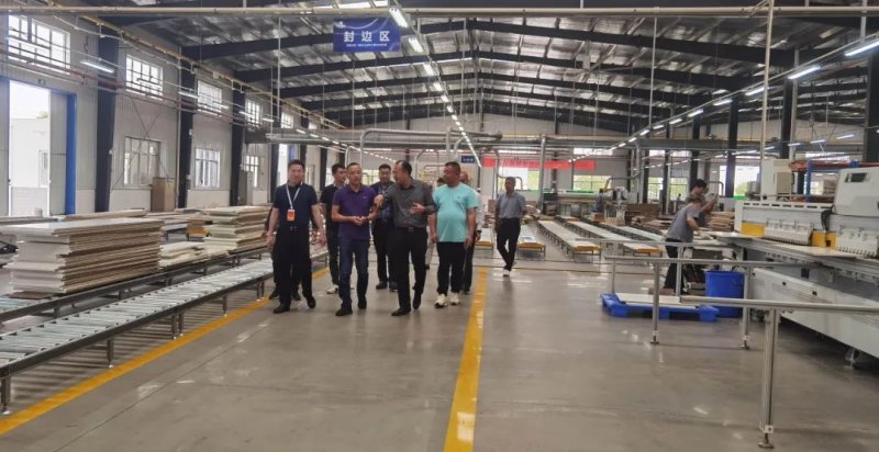 伊仕利衣柜是几线品牌,定做伊仕利衣柜多少钱