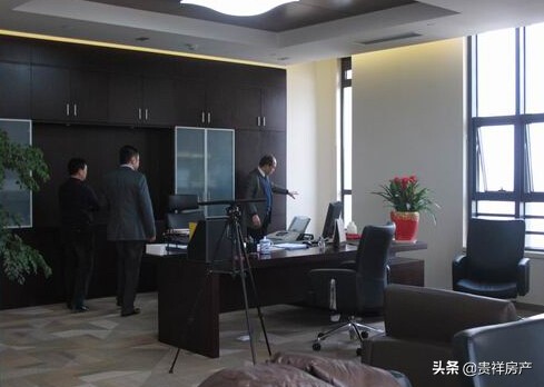 属鸡办公室养鱼养11条合适吗,办公室不用换水养鱼的正确方法