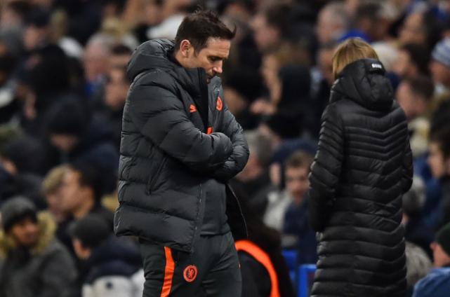 蓝军切尔西的高光时刻,红蓝对抗曼城阵容不整遭曼联三杀