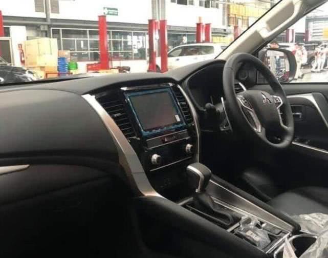 三菱帕杰罗2020款高速视频,三菱帕杰罗速跑2003款