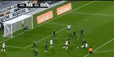 会当凌绝顶，一览众山小：梅西戴帽