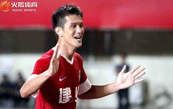 火狐体育：中超两老将自由身，申花球迷调侃名额已用完，回老家？