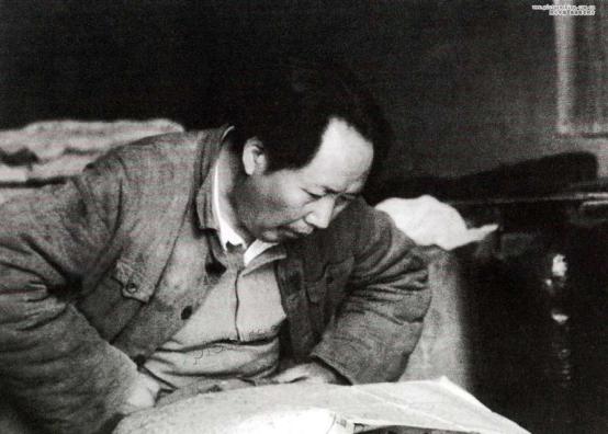 黄祖炎：曾任毛主席秘书，遇刺身亡后，毛主席三次批示：全*党**警惕