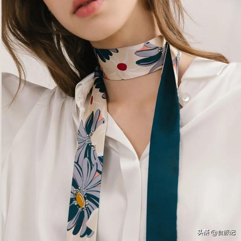 不要拒绝丝巾,正如不要拒绝春天