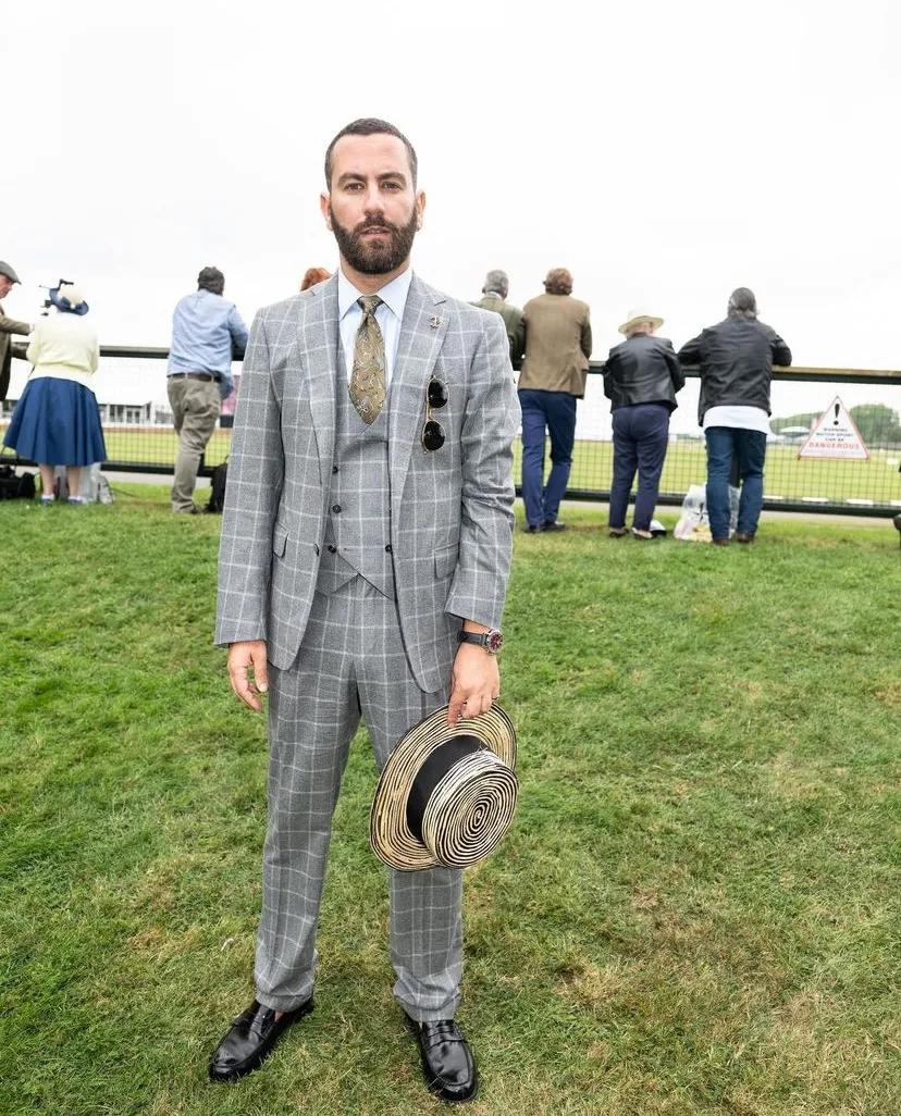 英国男士穿搭高级感,英伦雅痞风穿搭男士