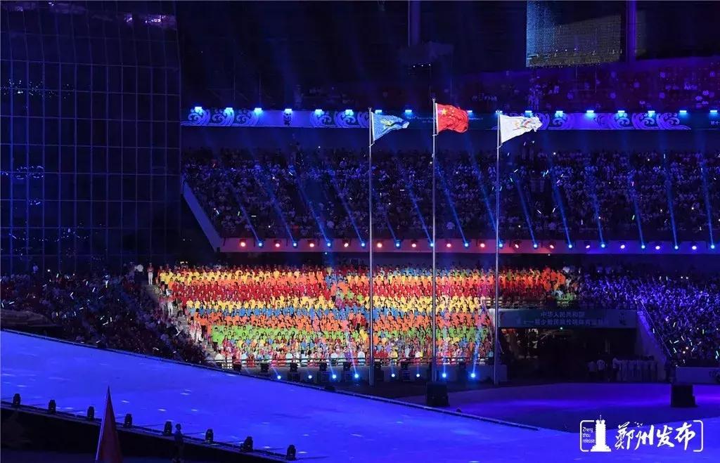 郑州奥体中心震撼场面,郑州奥体中心晚上视频