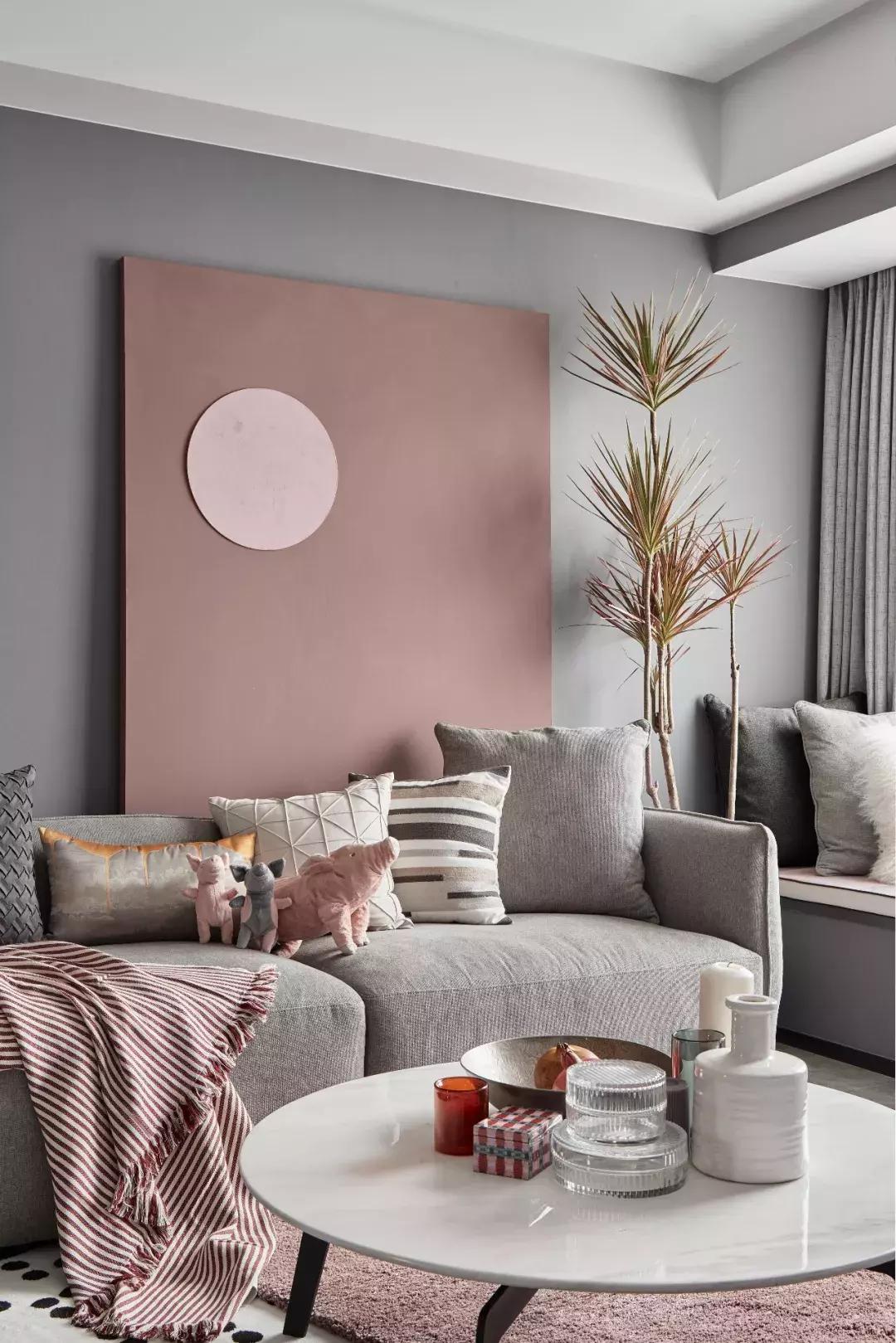 烟粉色的高级灰 (高级感十足的灰粉色)