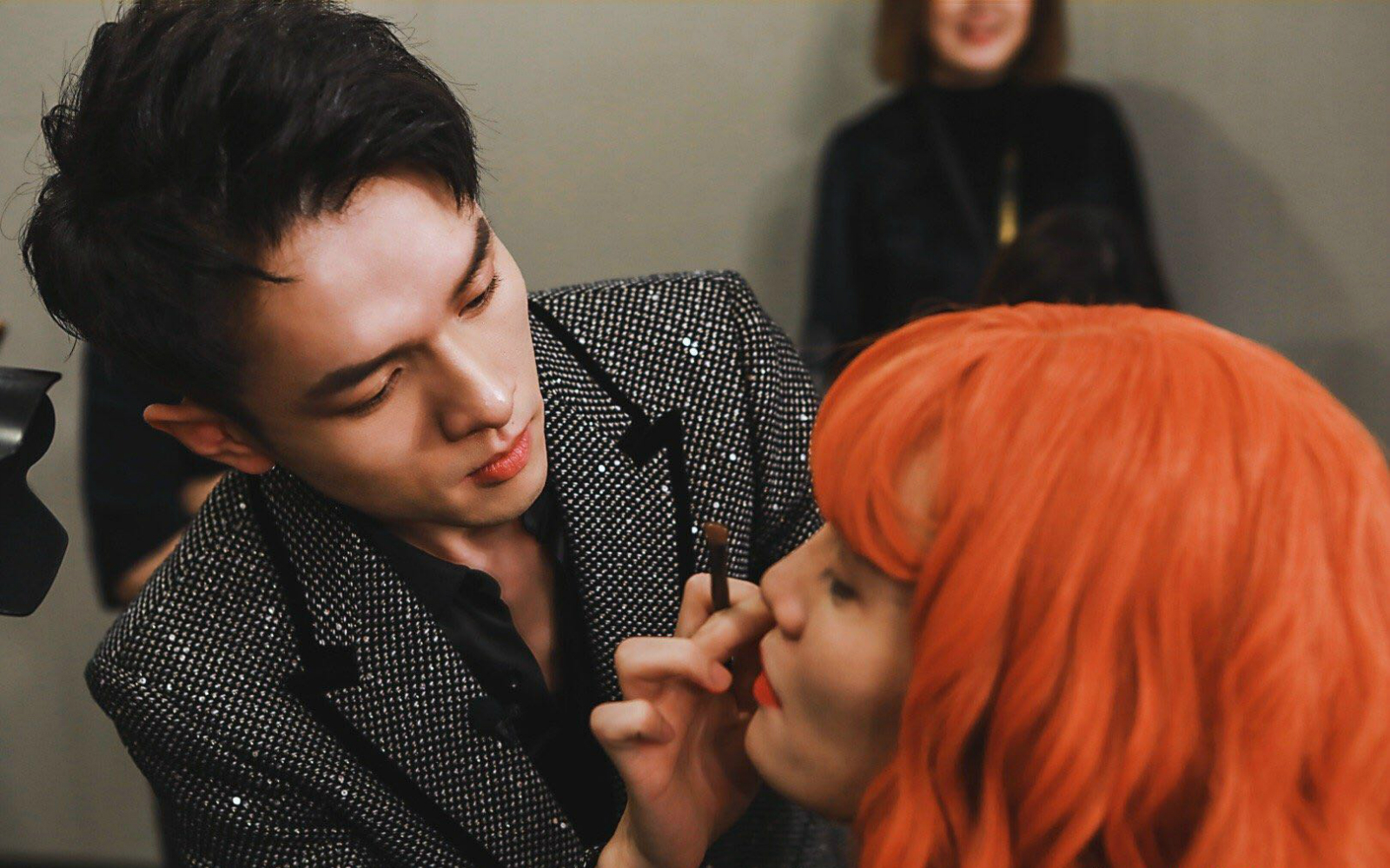 李佳琦在商场当导购,李佳琦最开始是哪个品牌的导购