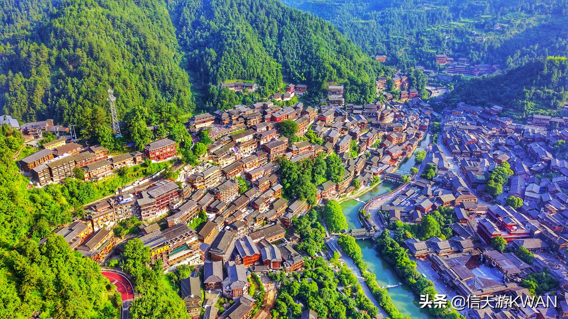 余秋雨关于西江千户苗寨的名句,西江千户苗寨以美丽回答一切