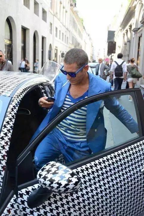 ItaliaIndependent：意大利“国民老公”喊你换眼镜啦