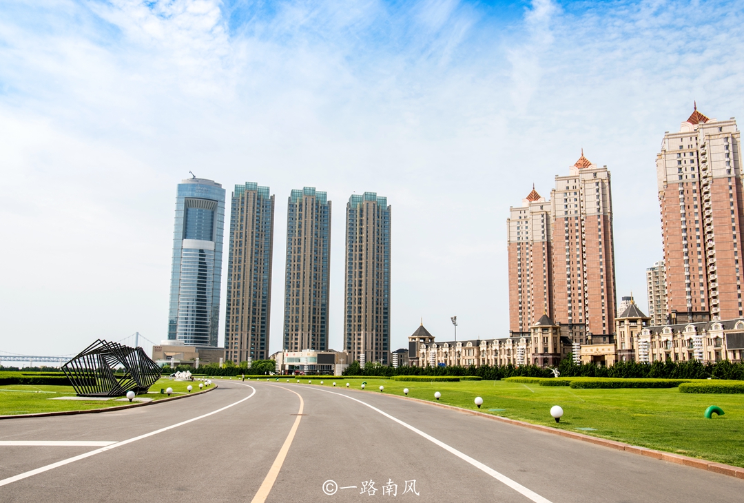 大连景点亚洲第一广场,大连填海景点