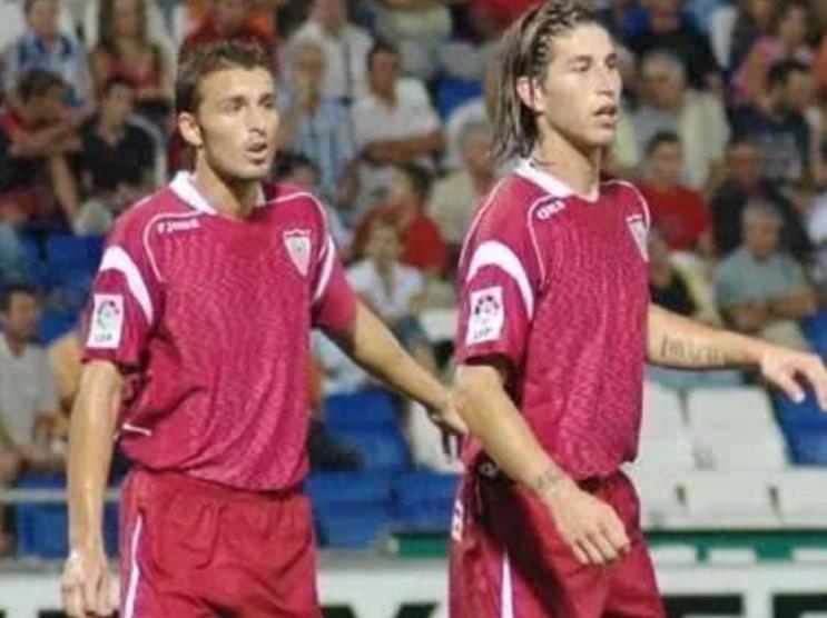 足坛上的兄弟情剪辑,足坛中的珍贵兄弟情