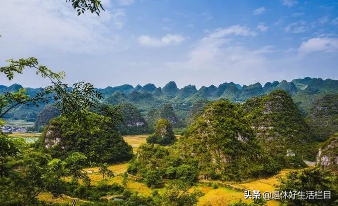 人在画中，画入眼底，赏“地球上最美丽的伤疤”