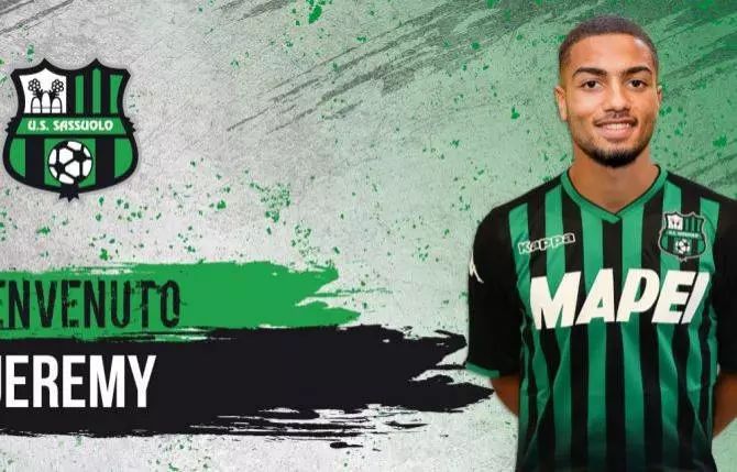 一日足坛动态汇总：小摩托与斯威解约《足球小将》上演现实版