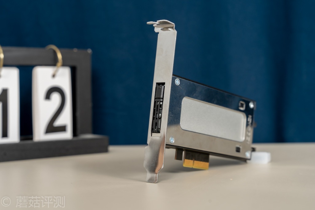 极速插拔，解锁更多使用姿势、ICYDock硬盘抽取盒PCI转M2评测