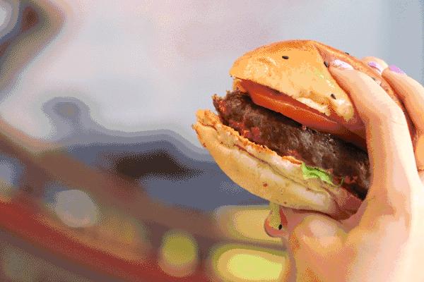 想要汉堡更好吃？赶紧搭配一杯葡萄酒！|富隆酒业