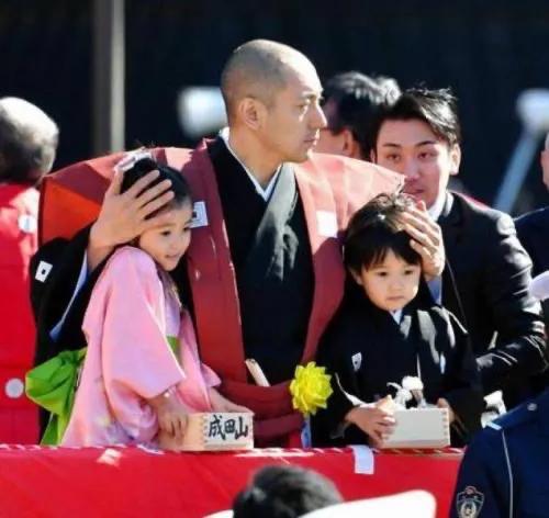 日本人评价小林麻央,小林麻央年轻照片