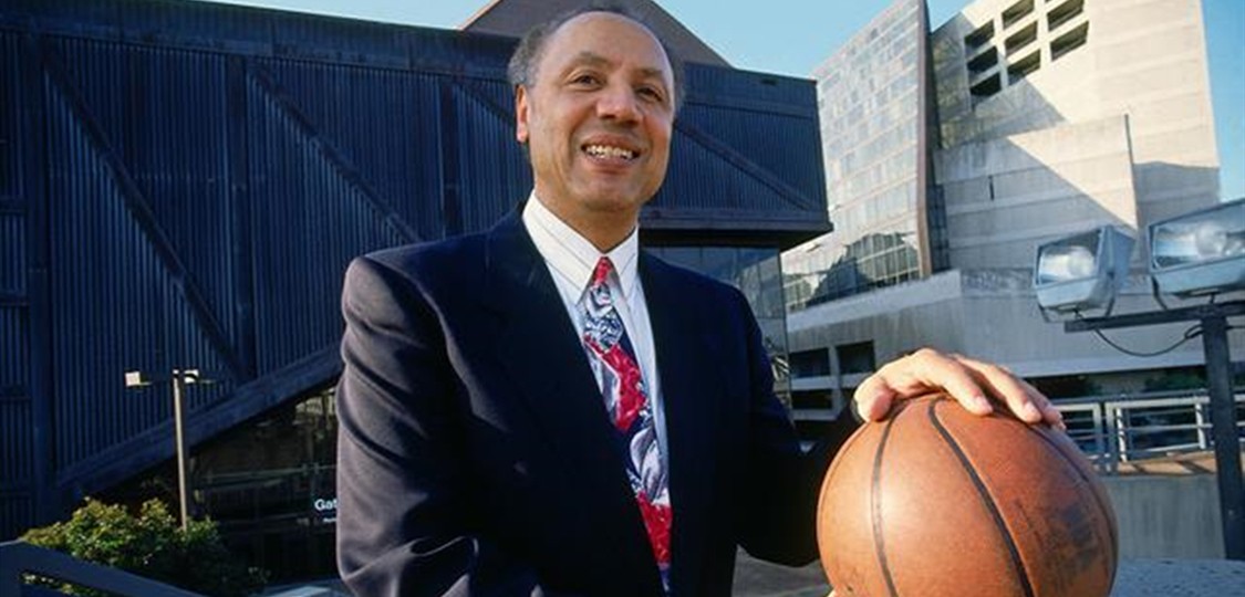 nba总决赛传奇拉里伯德,拉里伯德巅峰时期三分大赛