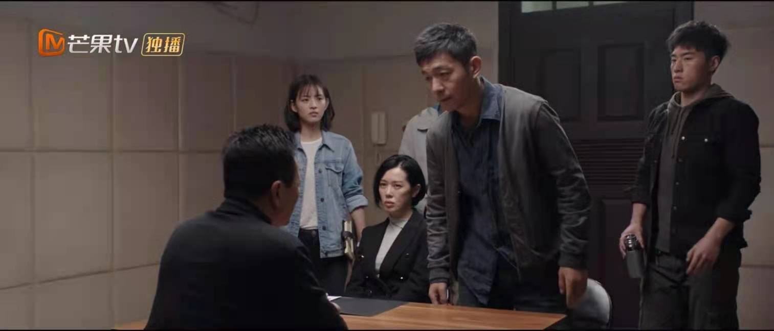 余男谎言真探一共多少集,谎言真探余男和朱世豪在酒吧聊天