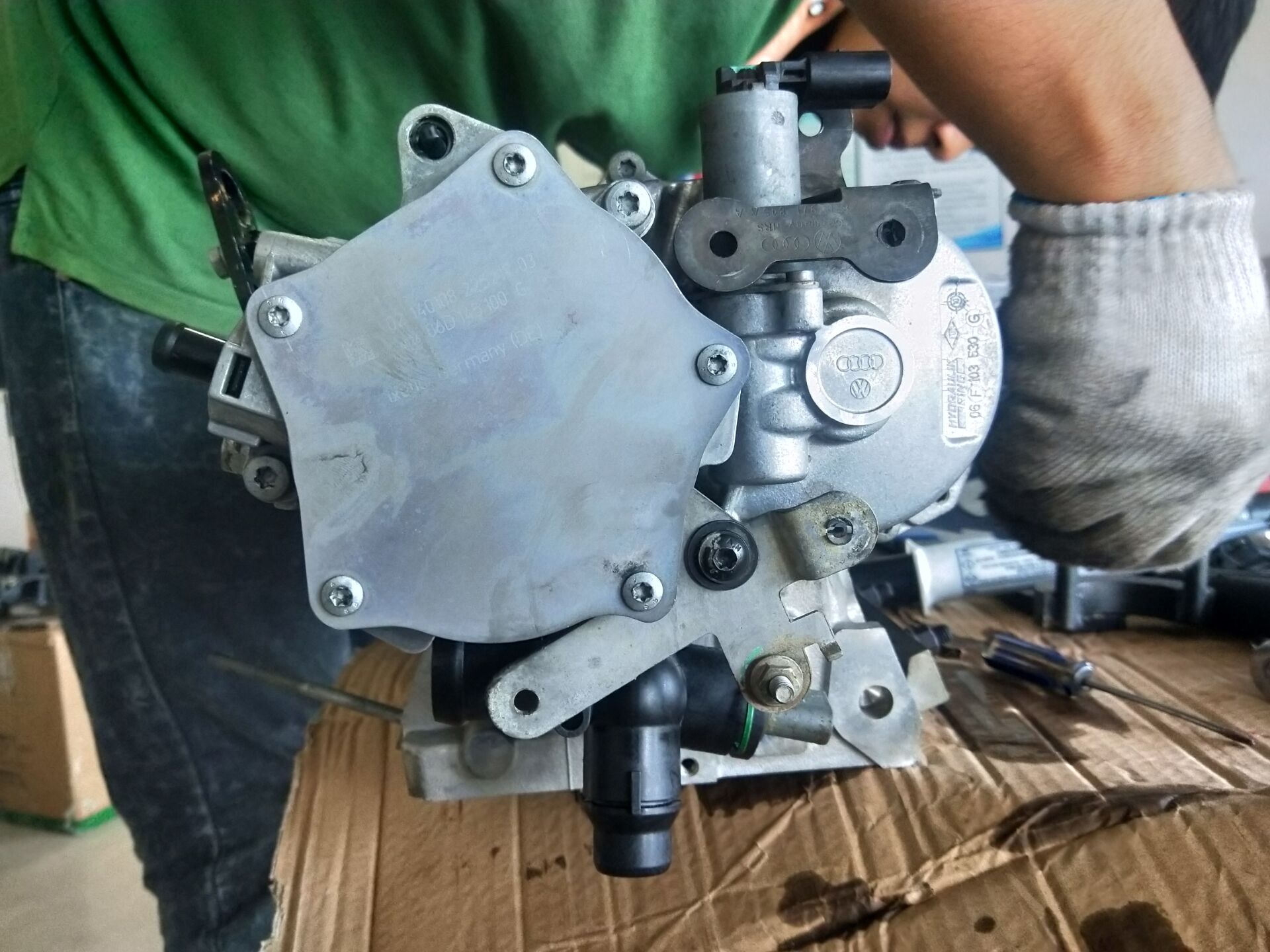 宁波车友奥迪,宁波哪家店专业维修奥迪烧机油