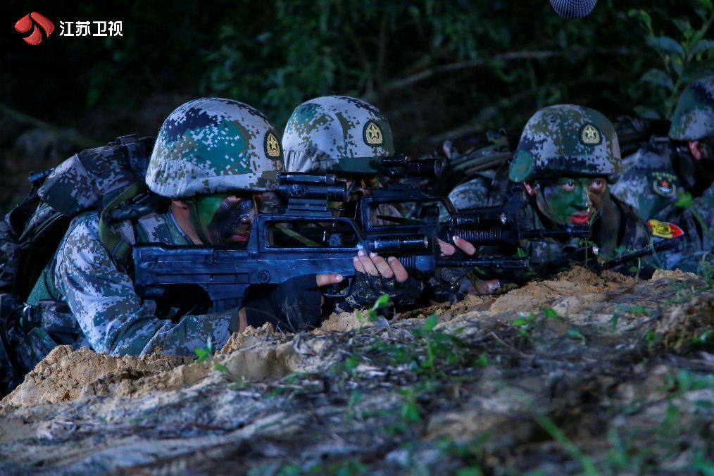 蓝军出击山豹旅完整版,蓝军出击于震