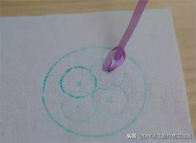 丝带手工发夹制作教程,丝带发夹手工制作蝴蝶结