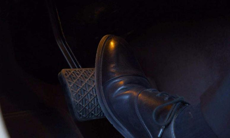 开车有六个习惯是高手,六个开车能力最强的人