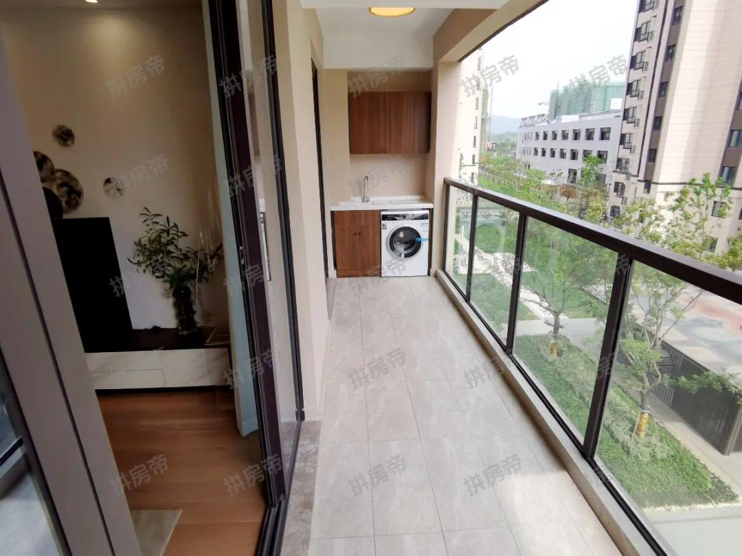 南京地铁小镇一期,南京地铁小镇的房子值得投资