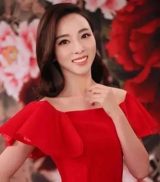 倪萍任鲁豫李思思撒贝宁马凡舒,倪萍李思思撒贝宁任鲁豫谈春晚