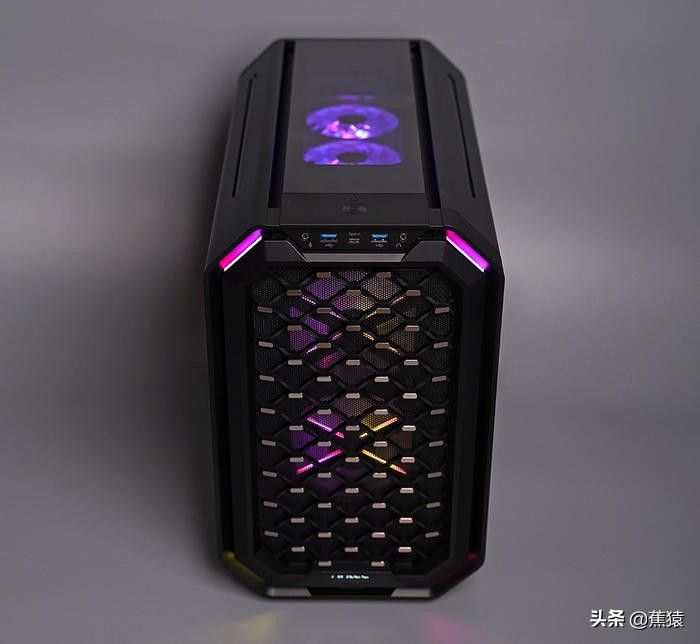 安钛克CUBEDRAK装机展示,11700+ROGB560-G+3080TI