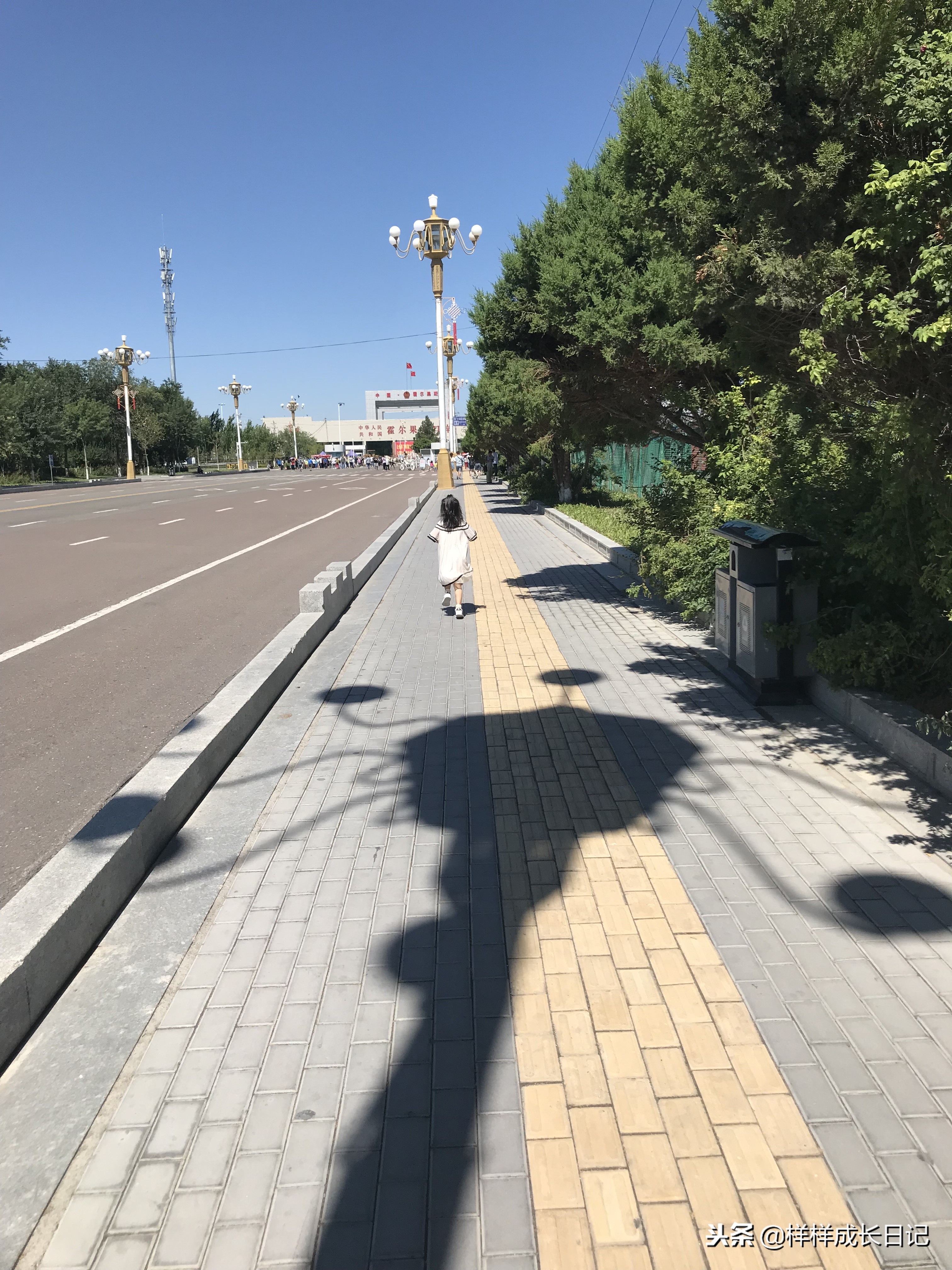 一家三口新疆伊犁旅游,自驾游霍尔果斯路线攻略