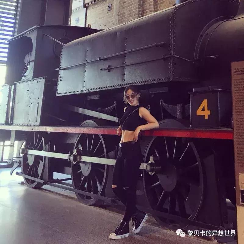 有没有一条夏天可以穿的牛仔裤,一条牛仔裤就能让你变得与众不同