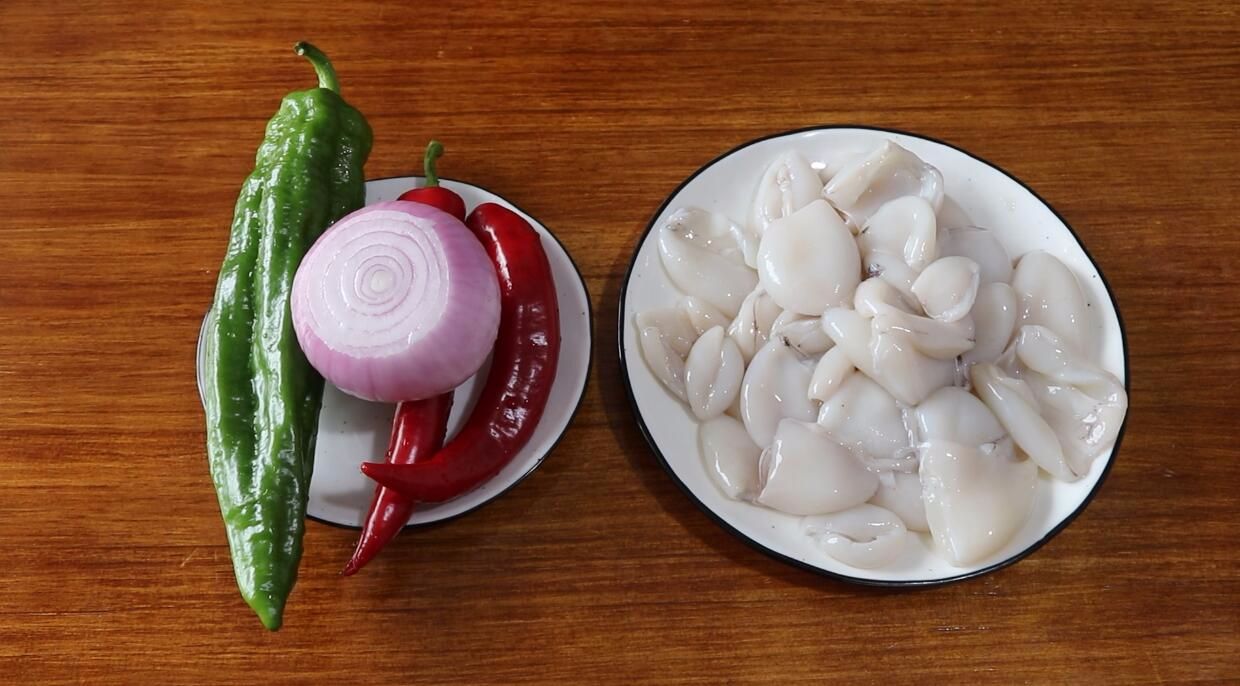 酱爆墨鱼仔最正宗的做法,酱爆墨鱼仔的做法大全家常菜