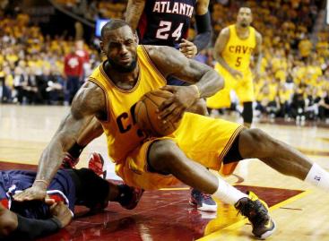 哈登五大悍将视频,回顾哈登与詹姆斯