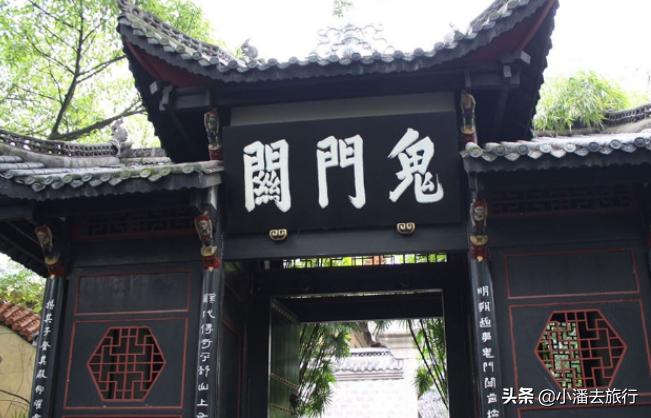 重庆至武汉游轮五天四晚行程,重庆到武汉豪华游轮旅游攻略视频