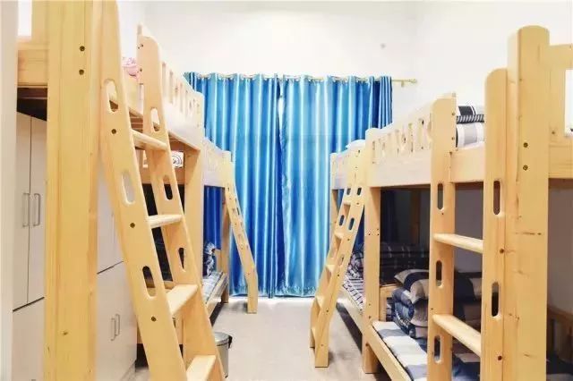 深高级东和深外龙华哪个好,深外龙华高中部成绩