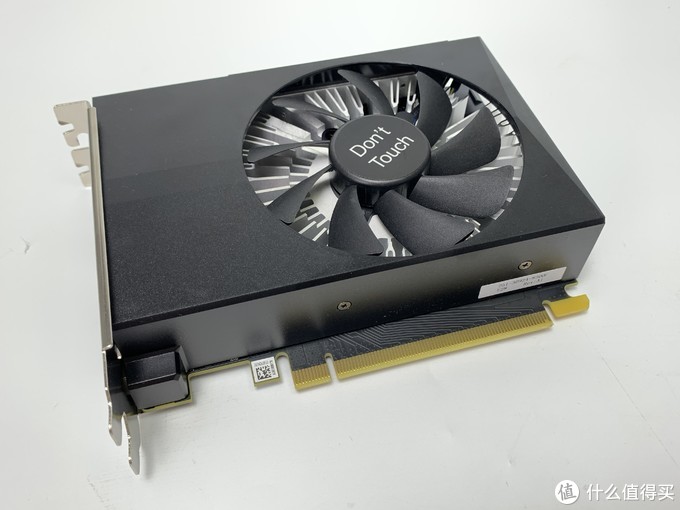 机械革命笔记本660ti游戏测试,游戏设计两用电脑配置推荐