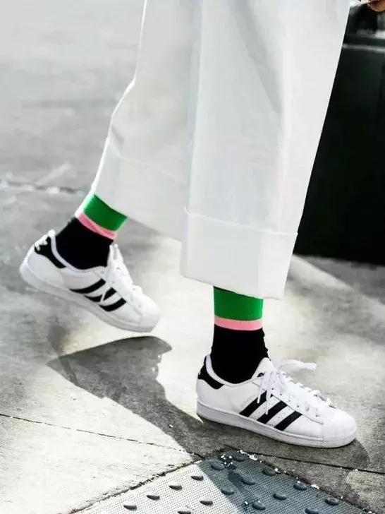 脚感舒服的时尚百搭鞋推荐adidas,adidas性价比较高的鞋款推荐