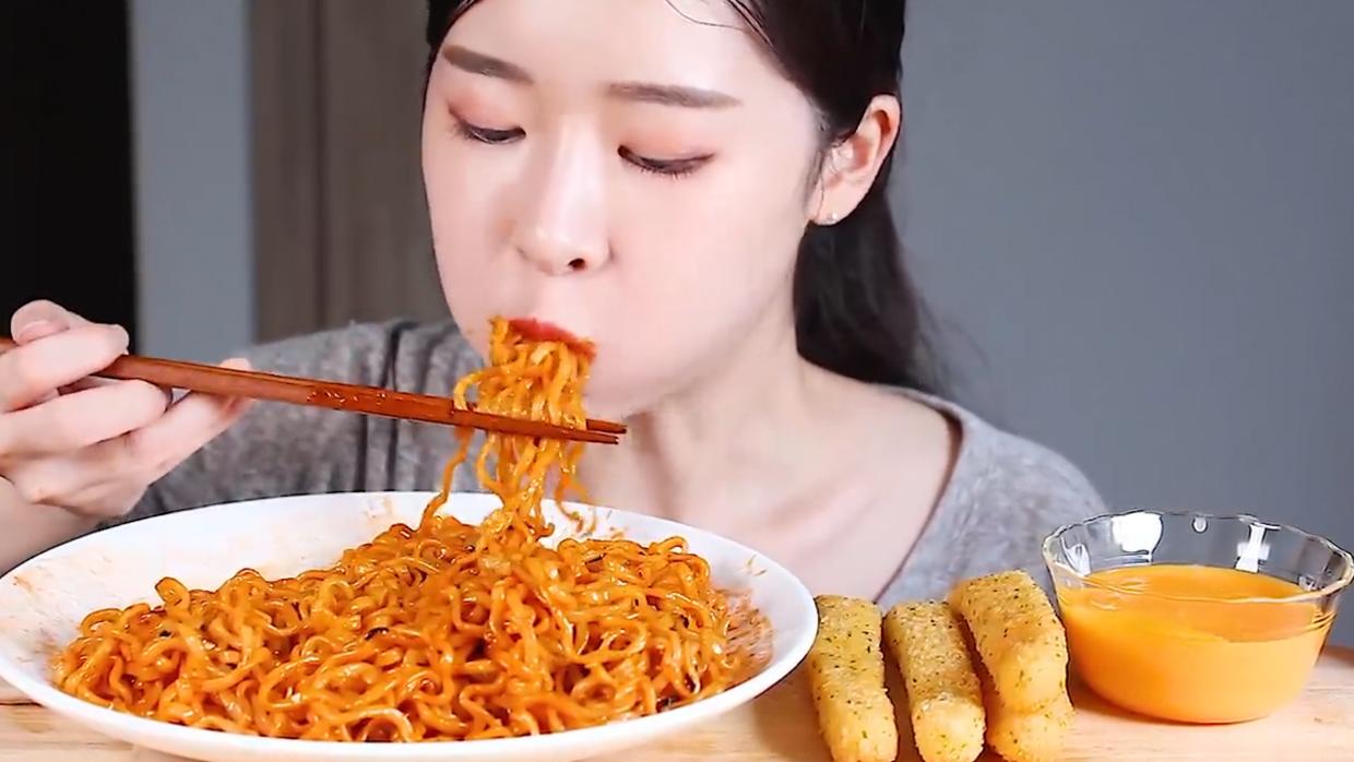 夏天怎么祛痘最有效,夏天长痘痘用什么护肤品