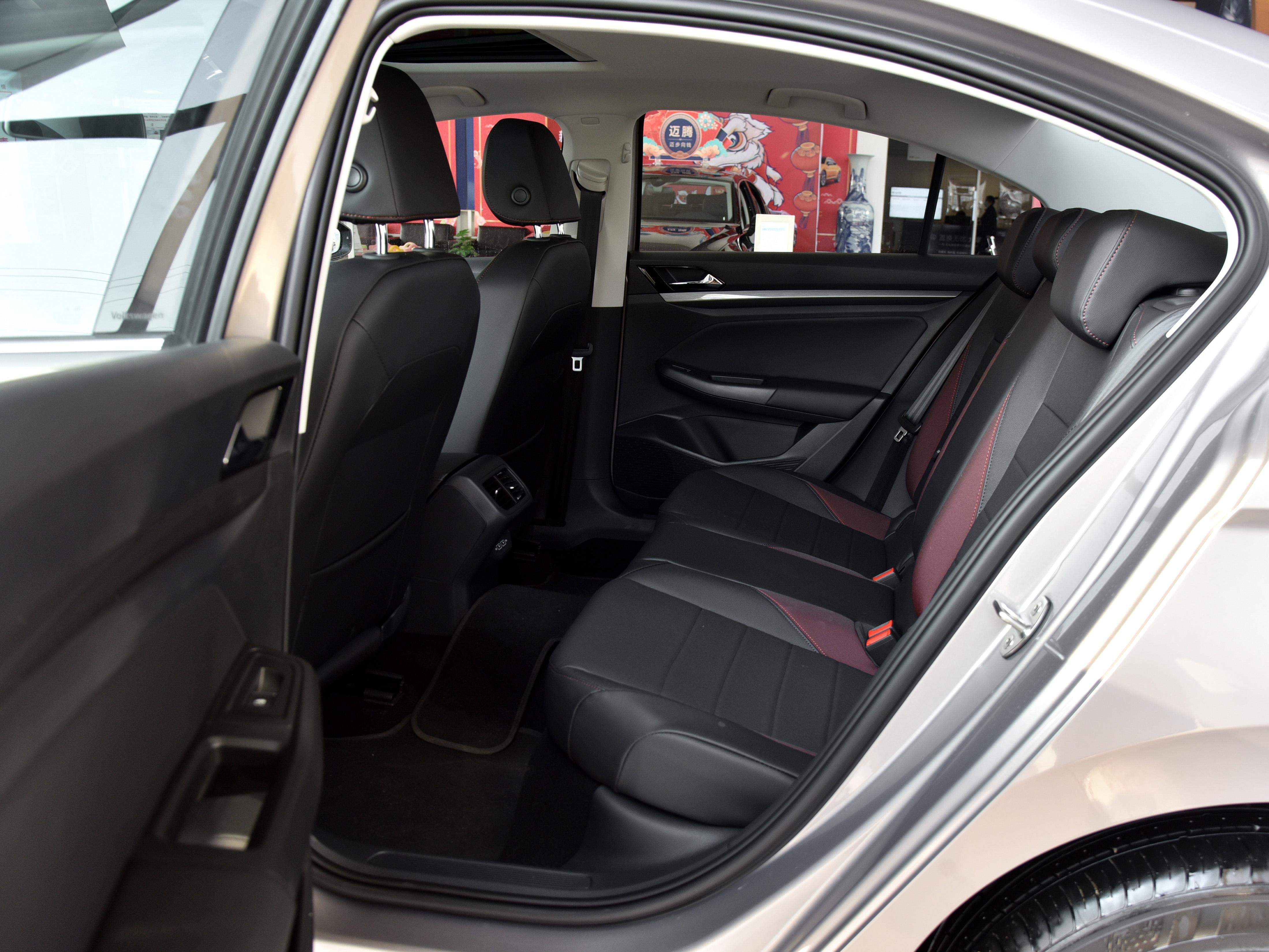 最新款宝来内饰怎么样,内饰全面升级十分科技