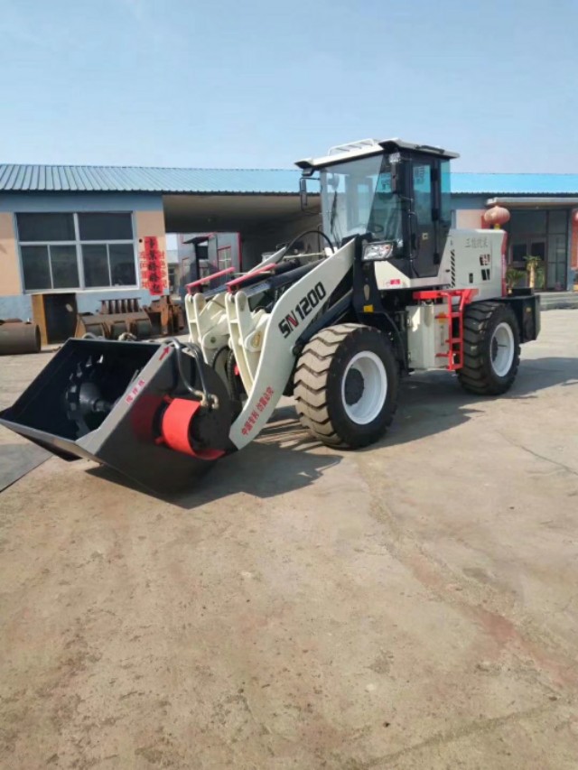 小型自动移动三轮混凝土搅拌车,可以搅干料的混凝土搅拌车