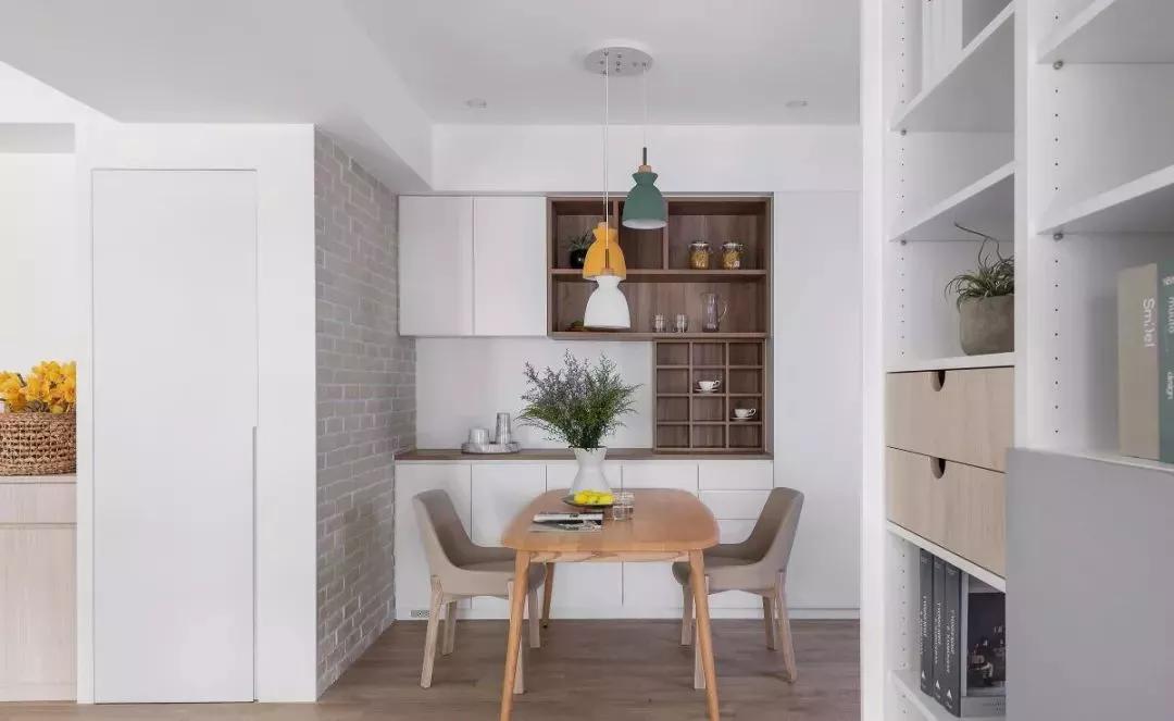 餐厅中间怎么装修好看,餐厅装修怎么省成本