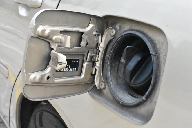 中庸之道2030,05款佳美2.4试驾