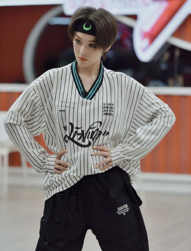 张馨予深夜发文感言,张馨予发文新消息