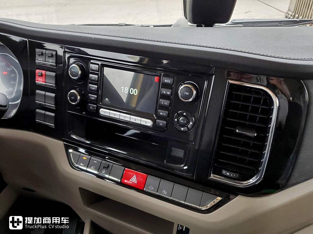 德龙新m3000矮顶牵引车感受,前脸加长改装