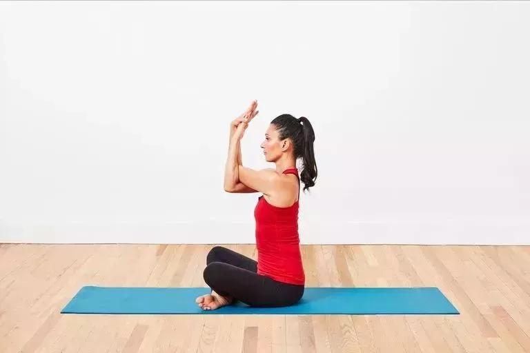 瑜伽有氧热身10分钟完整版,瑜伽如何从关节热身串联到拜日式