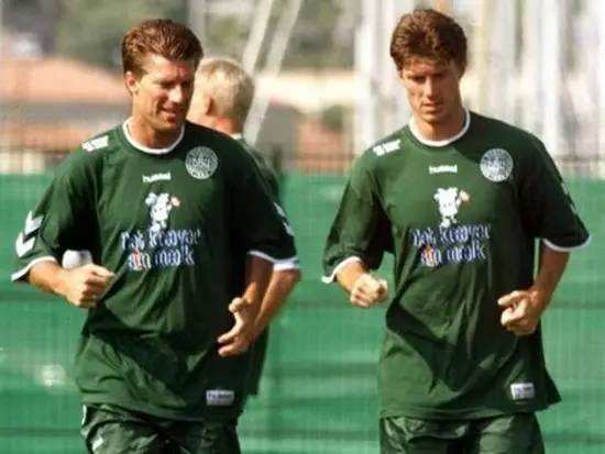 世界足坛的兄弟球员,世界足坛十大梦幻三人组