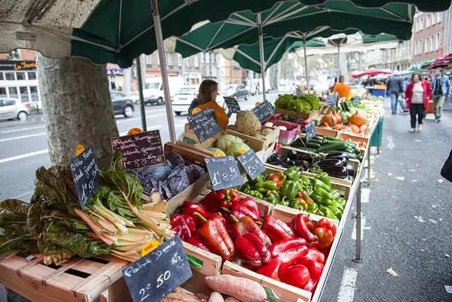 2021了，你还要扛火锅底料去法国吗？快来看行李攻略避雷