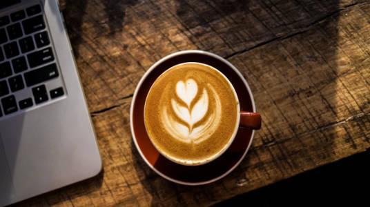 又一波官宣？听说咖啡和奶泡，更配哦